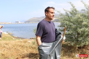 Ο Διονύσης Φωκάς στον COSMOS 96,5 για τον εθελοντικό καθαρισμό σε 5 περιοχές του Δήμου Αργοστολίου