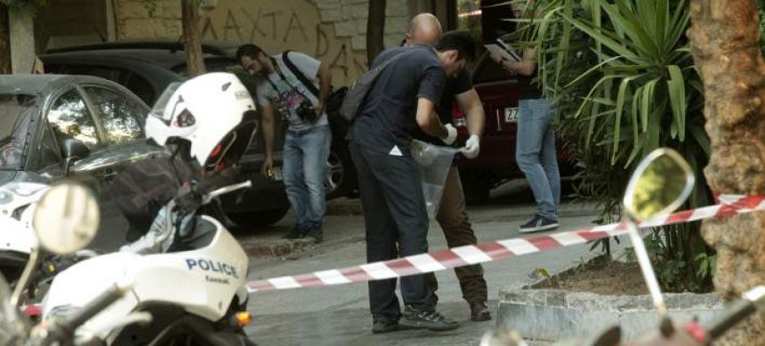 Το πείραγμα σε μια γυναίκα η αφορμή για το πιστολίδι στο κέντρο της Αθήνας -Ψάχνουν ακόμη τον δράστη