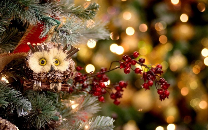 Πρώτη εμφάνιση της φιλαρμονικής Πόρου στο άναμμα του Χριστουγεννιάτικου δέντρου