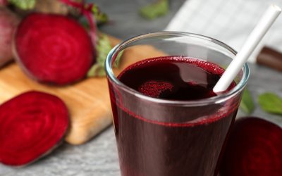 Η κόκκινη υπερτροφή που αυξάνει αντοχή και απόδοση – Ένα ποτήρι χυμός κάνει τη διαφορά