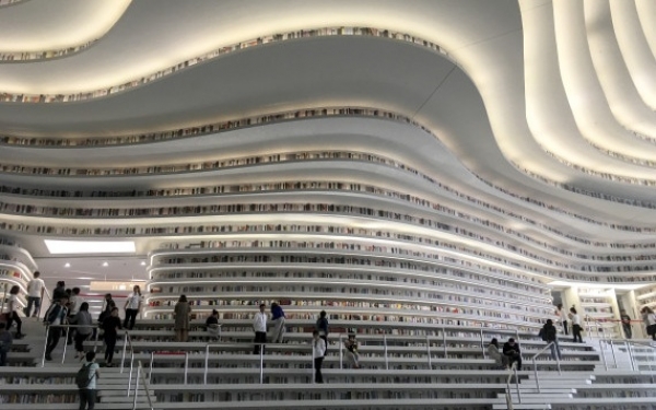 Η πιο όμορφη βιβλιοθήκη από τα πιο τρελά sci-fi όνειρά μας, άνοιξε πρόσφατα στην Κίνα (εικόνες)