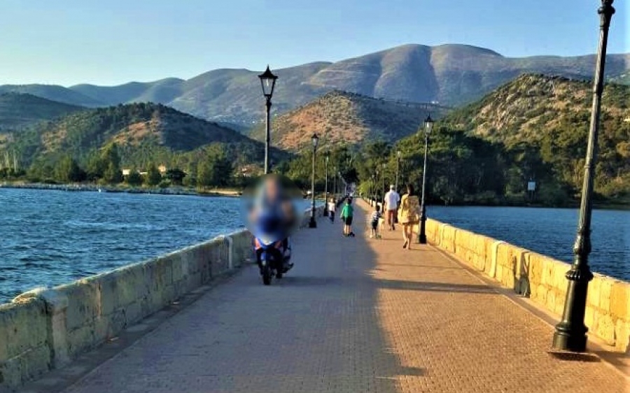 Άρχισαν και πάλι οι... κακές συνήθειες στην Γέφυρα Δεβοσέτου! (εικόνα)