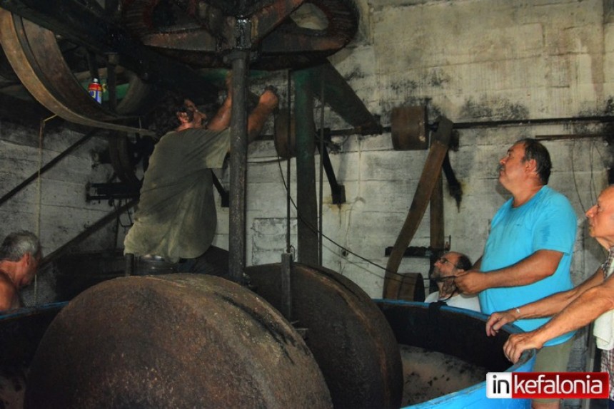 «Ζωντάνεψε» μετά από 40 χρόνια το παλιό λιτρουβιό στην Πεσσάδα! (εικόνες + video)