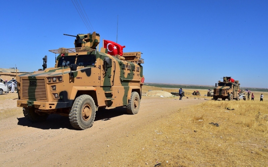 Σφυροκόπημα στη Συρία: Η Τουρκία συνεχίζει την επιδρομή από ξηρά και αέρα - Για 22 νεκρούς μιλούν οι Κούρδοι, νεκροί και Τούρκοι στρατιώτες