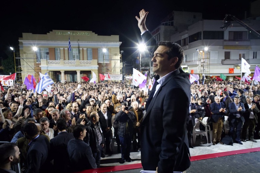 Σε γιγαντοοθόνη ο Αλέξης Τσίπρας στην προεκλογική συγκέντρωση του ΣΥΡΙΖΑ στο Ληξούρι