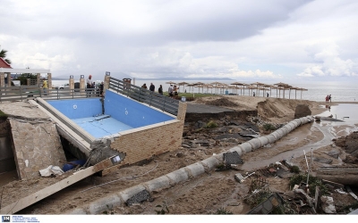 Αρμαγεδδών στη Β.Ελλάδα -Αυτοκίνητα επιπλέουν στο νερό, χάθηκαν περιουσίες [εικόνες]