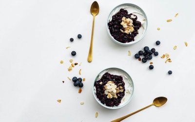 7 πράγματα που θα συμβούν στο σώμα σου αν τρως καθημερινά γιαούρτι