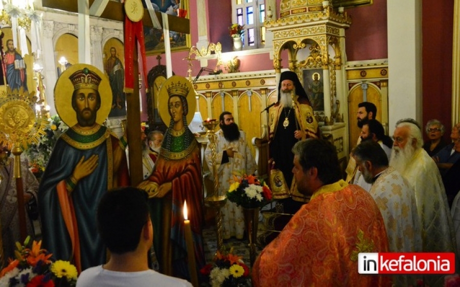 Με λαμπρότητα ο εσπερινός του Αγίου Κωνσταντίνου και Ελένης στον Καραβάδο (εικόνες + video)