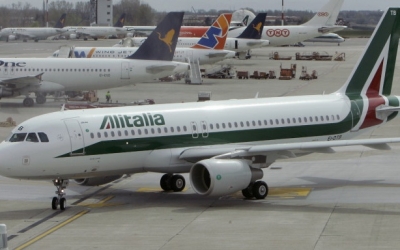 Κορωνοϊός: Η Alitalia αναστέλλει όλες τις πτήσεις από και προς το Μιλάνο