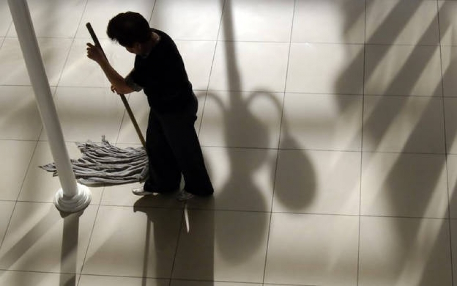Ζητείται καθαρίστρια για ενοικιαζόμενες βίλες στα Βλαχάτα