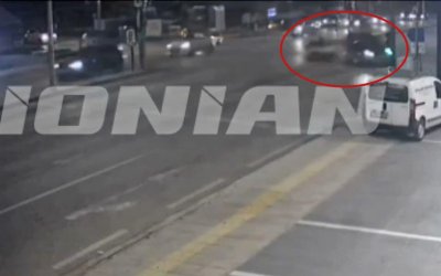 Πάτρα: Βίντεο ντοκουμέντο από το δυστύχημα με τους δύο νεαρούς και τη μοτοσικλέτα