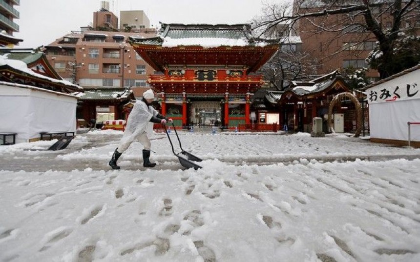 Νιφάδες χιονιού στο Τόκιο μετά από 54 χρόνια, τέτοια εποχή