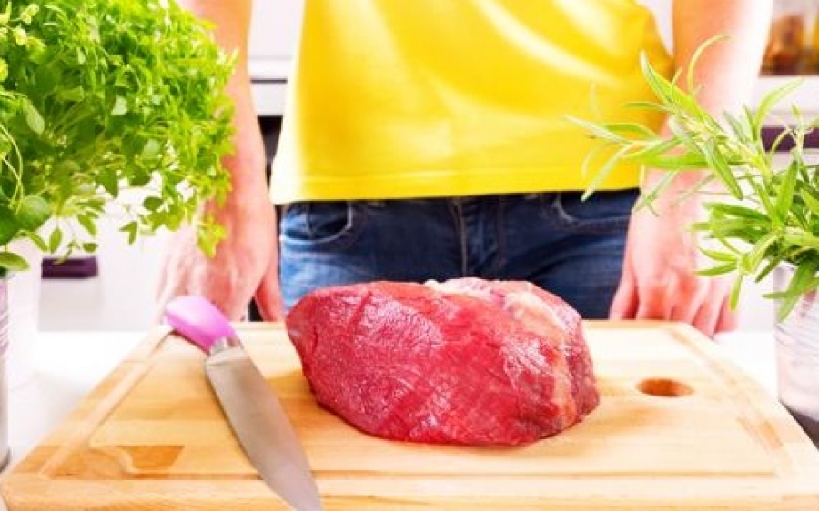 Πόσο απαραίτητο είναι το πλύσιμο του κρέατος πριν το μαγείρεμα