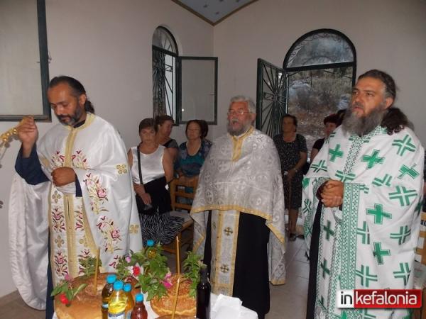 Ο Εσπερινός του Αγίου Παντελεήμονος στην Πάστρα (εικόνες + video)