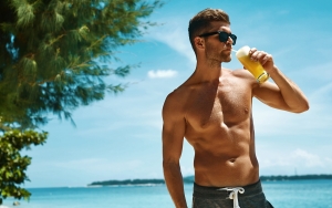 8 ποτά με χαμηλές θερμίδες ιδανικά για το καλοκαίρι