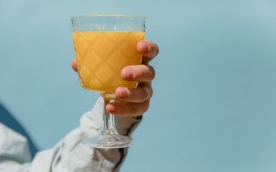 8 καλοί λόγοι για να πίνεις χυμό πορτοκάλι κάθε μέρα