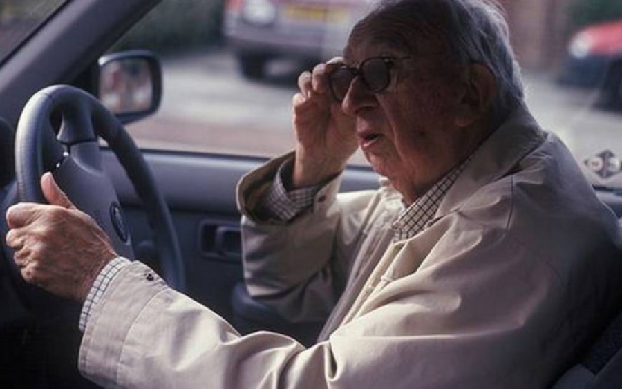 Περιφέρεια: Περί της ανανέωσης άδειας οδήγησης για τους άνω των 74 ετών
