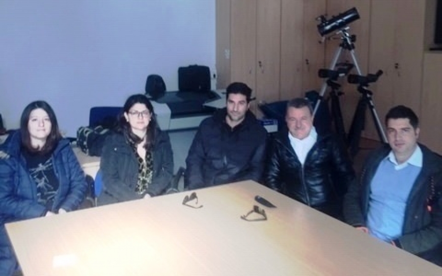Φωτο: Από συνάντηση του Θ. Γαλιατσάτου με τους εργαζόμενους του Φ.Δ. του Αίνου, πριν την λήψη των έκτακτων μέτρων
