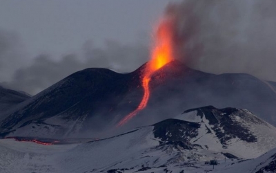 Ξύπνησε» η Αίτνα, το μεγαλύτερο ενεργό ηφαίστειο της Ευρώπης