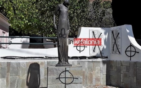 Με μπογιές και ναζιστικά σύμβολα και το Μνημείο στα Χιονάτα (εικόνα)