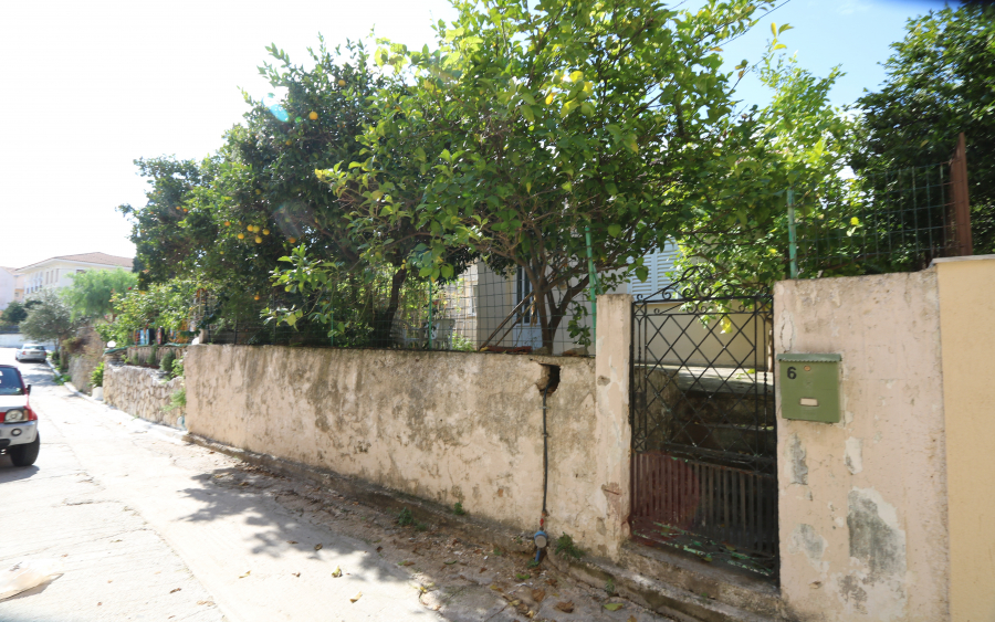 Vinieris Real Estate: Παραδοσιακή ισόγεια κατοικία στο κέντρο του Αργοστολίου