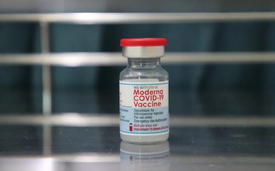 FDA: Έτσι θα γίνεται η τρίτη δόση εμβολίου με Moderna και Johnson &amp; Johnson