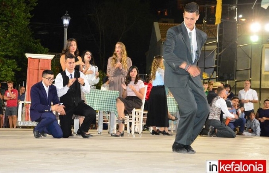 Γιορτή Ρομπόλας στα Φραγκάτα: Κρασί, χορός και γλέντι… υπερπαραγωγή! (εικόνες + video)
