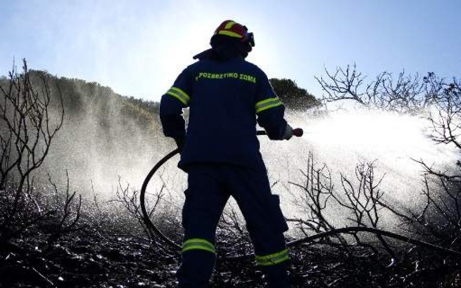 Εξήντα δύο δασικές πυρκαγιές εκδηλώθηκαν σε όλη την Ελλάδα το τελευταίο 24ωρο