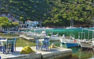 Αυτό είναι το πιο διάσημο νησί της Ελλάδας - Έχετε πάει; (εικόνες+video)