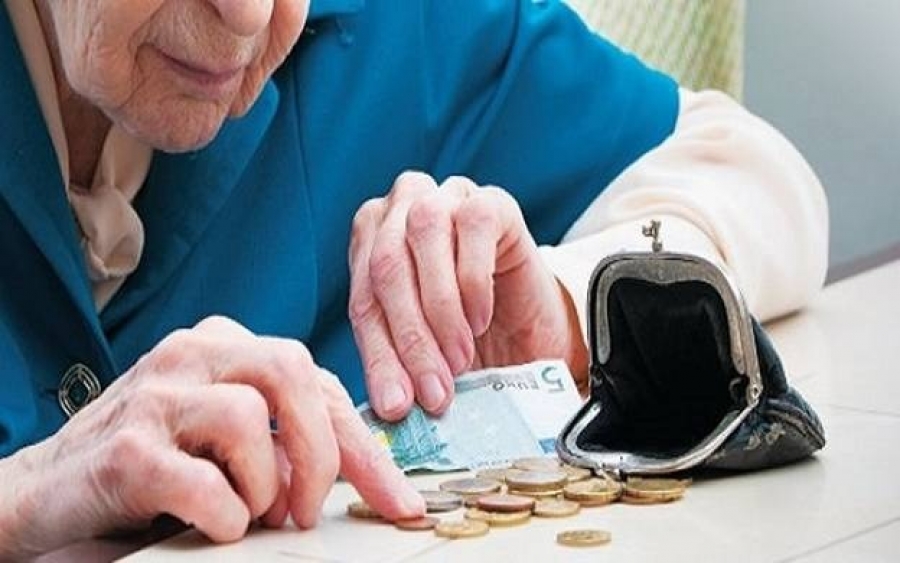 Συντάξεις: Αυτά είναι τα νέα ποσά – Τι θα μπαίνει στην τσέπη για νέους και παλιούς συνταξιούχους σε Δημόσιο, ΙΚΑ, ΔΕΚΟ, Τράπεζες
