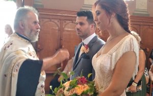 Ο γάμος της Ελευθερίας Έντουαρντς και του Παναγή Σταμούλη στα Λουρδάτα
