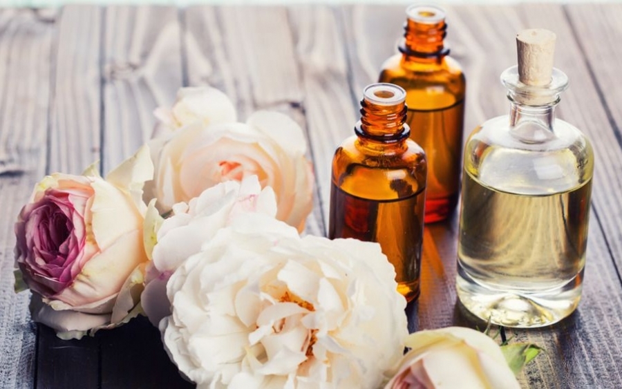 Tα beauty oils που πρέπει να ξέρεις και τα πολύτιμα οφέλη τους στην ομορφιά