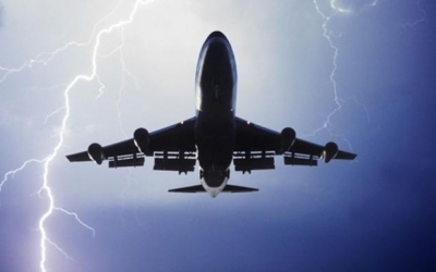 Τρόμος στον αέρα πάνω από τη Σκιάθο - Κεραυνός χτύπησε αεροπλάνο