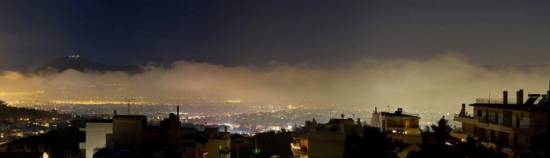 Θάλαμος αερίων η Αθήνα από την αιθαλομίχλη (photo)