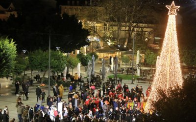 Σήμερα : Χριστουγεννιάτικη συναυλία με την Άντζυ Αρβανιτίδη και τον Νίκο Παυλάτο στην Κεντρική Πλατεία