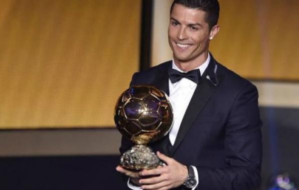 Κριστιάνο Ρονάλντο: κορυφαίος ποδοσφαιριστής στον κόσμο για το 2014