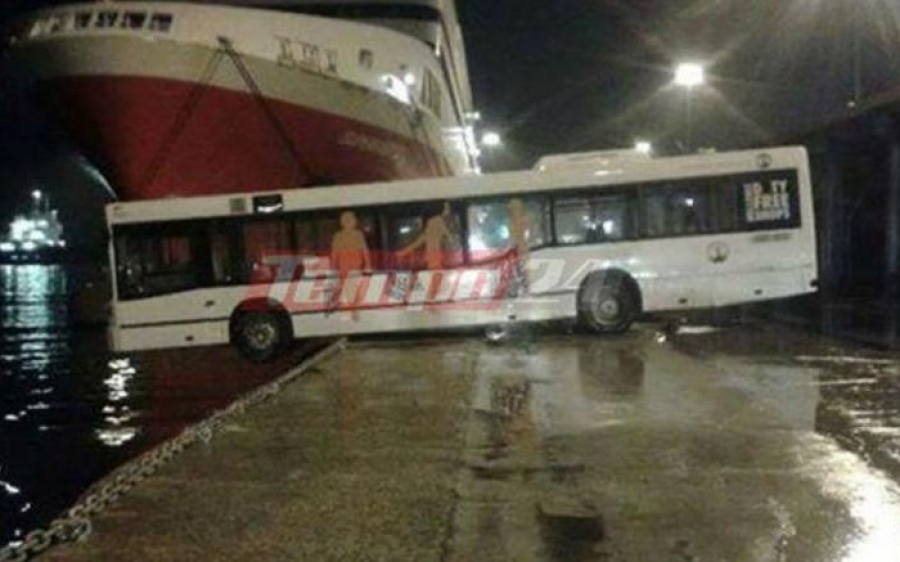 Λεωφορείο βρέθηκε να κάνει... τραμπάλα στο λιμάνι της Πάτρας