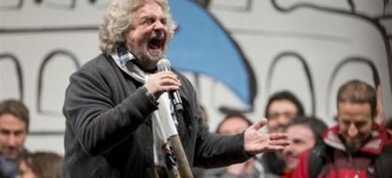 Μπέπε Γκρίλο, ο κωμικός που «έσκισε» στις ιταλικές εκλογές με το σύνθημα «είναι όλοι κλέφτες» [εικόνες]