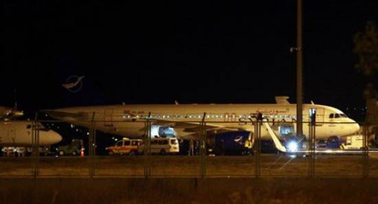 Η Τουρκία προσγείωσε συριακό αεροσκάφος στην Άγκυρα