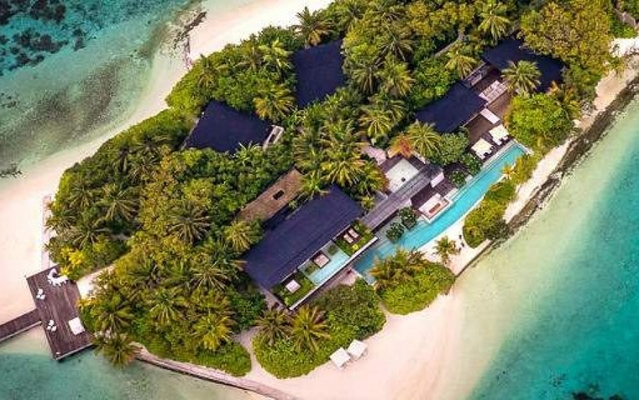 «Υμνος» στην πολυτέλεια στις Μαλδίβες, με... 38.000 ευρώ τη βραδιά [εικόνες]