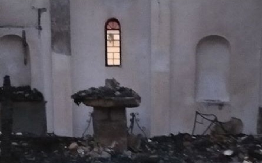 Θλίψη για την εκκλησία της Παναγίας στα Χαβδάτα που… χάθηκε στις φλόγες! (εικόνες)