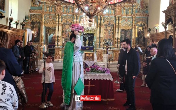 Κυριακή της Σταυροπροσκυνήσεως στην Αγία Μαρίνα Βλαχάτων