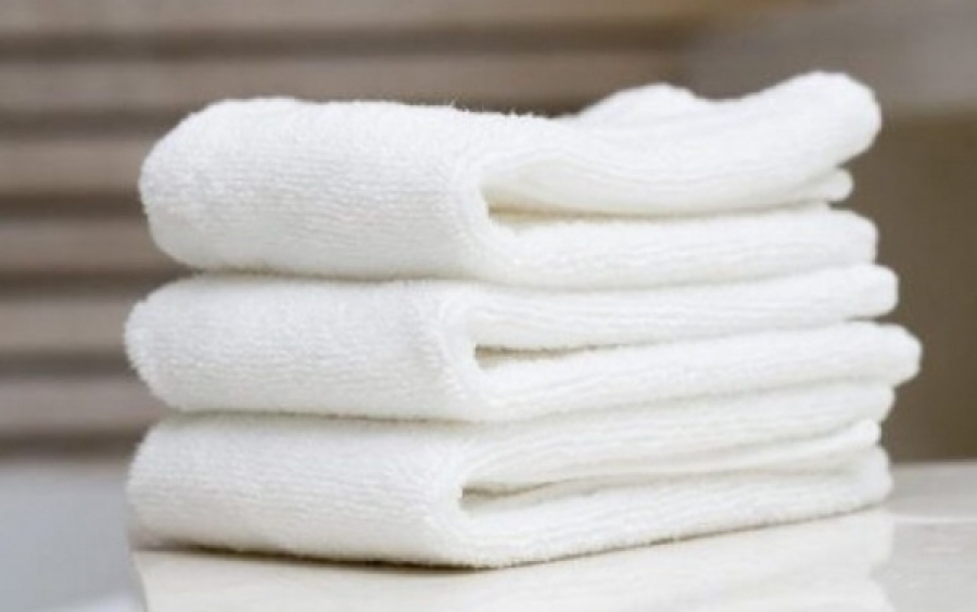 Τρία tips για να μένουν πάντα λευκές και αφράτες οι πετσέτες