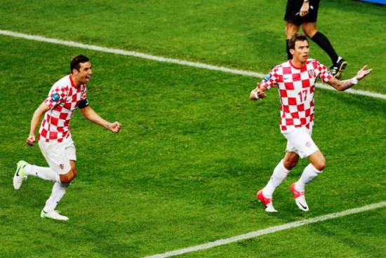 Euro 2012: Και τώρα… τρέχουν οι Ιταλοί (video) 