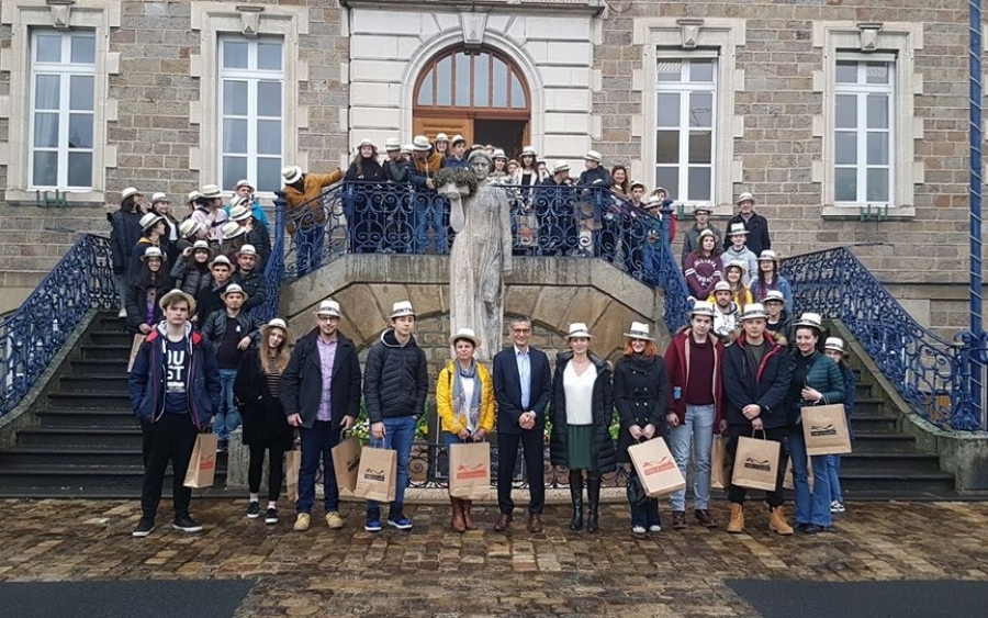 3ο Γυμνάσιο Αργοστολίου: Κινητικότητα Μαθητών στο Issoire της Γαλλίας, στο πλαίσιο του Προγράμματος Erasmus+ “Knowing Sports, Outdoor Activities and Traditions”