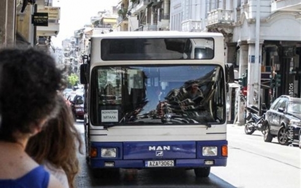 Πάτρα: Έκαναν χρήση ηρωίνης μέσα σε αστικό λεωφορείο