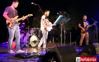 Eξαιρετική μουσική βραδιά με τους Sonus Replica The Band στο Αργοστόλι! (εικόνες/video)