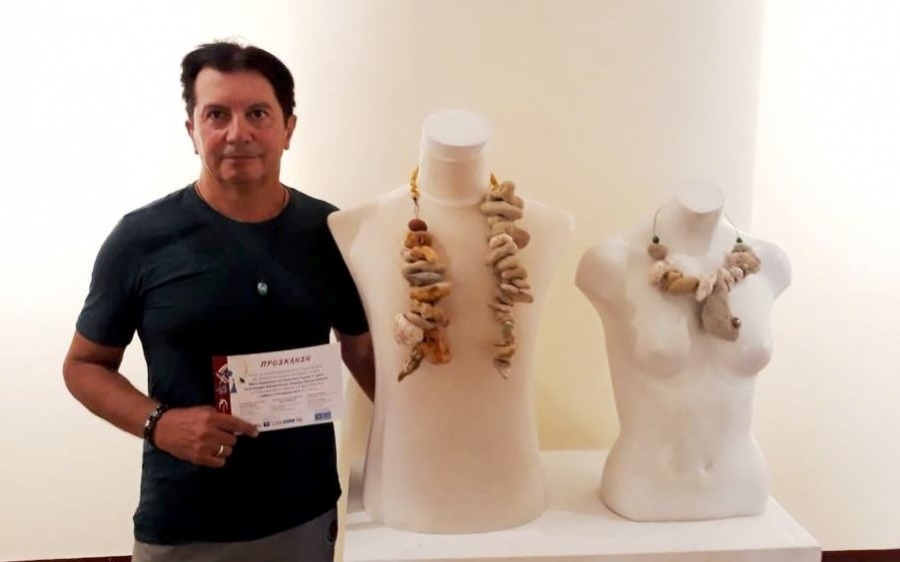Ο Κώστας Ευαγγελάτος στην Έκθεση Εικαστικών Τεχνών στο «Μελίνα»
