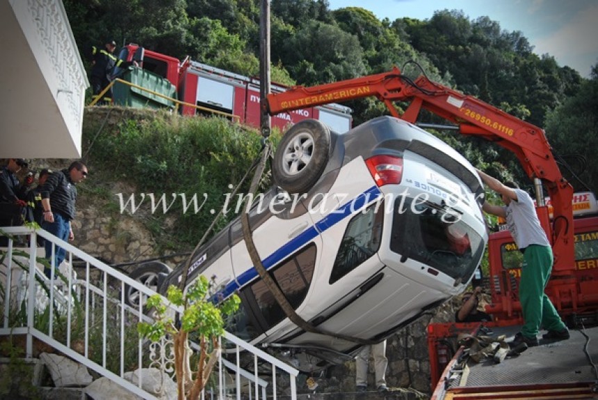 Ζάκυνθος: Περιπολικό έπεσε από ύψος 10 μέτρων