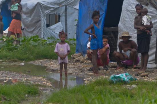 57 οι νεκροί απο τον τυφώνα στην πολύπαθη Αϊτή